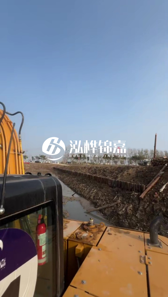 三門峽挖機(jī)打木樁專業(yè)施工-松木樁打樁木價格含運輸成本嗎？