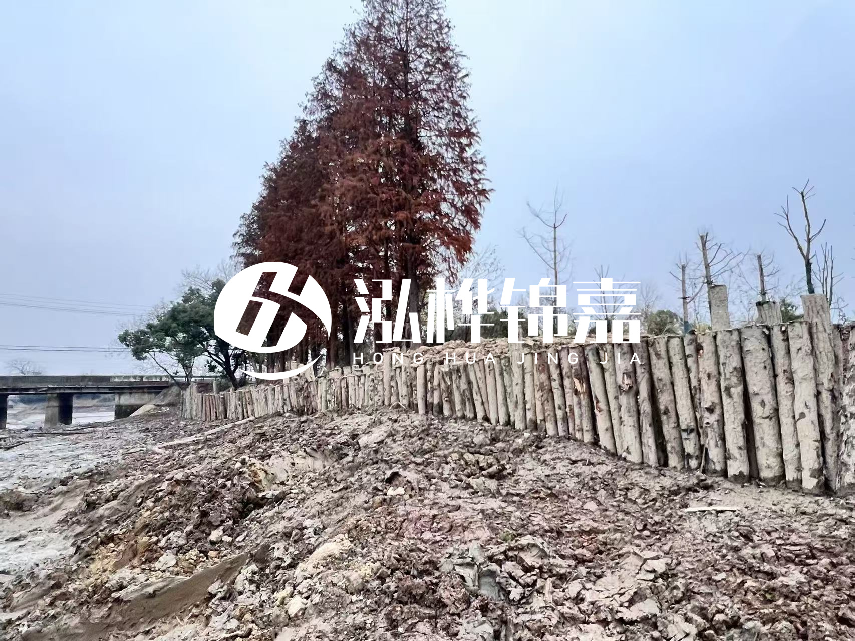 平?jīng)鐾跈C打木樁專業(yè)施工-松木樁工程量怎么計算的？